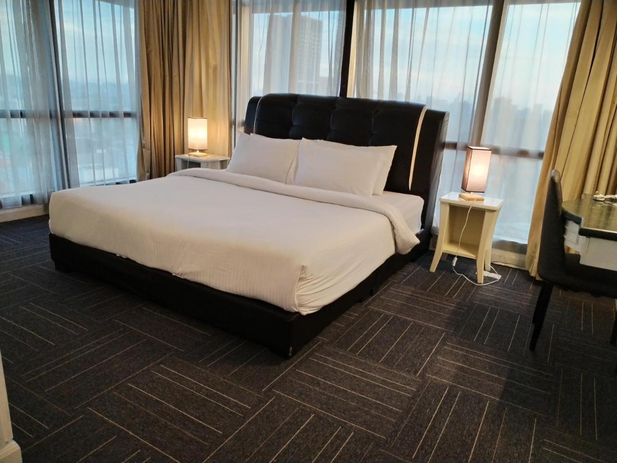 Kl Premier At Times Square Apartment *